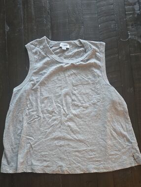 Evereve Heather Gray Sleeveless Pocket Tank Top
